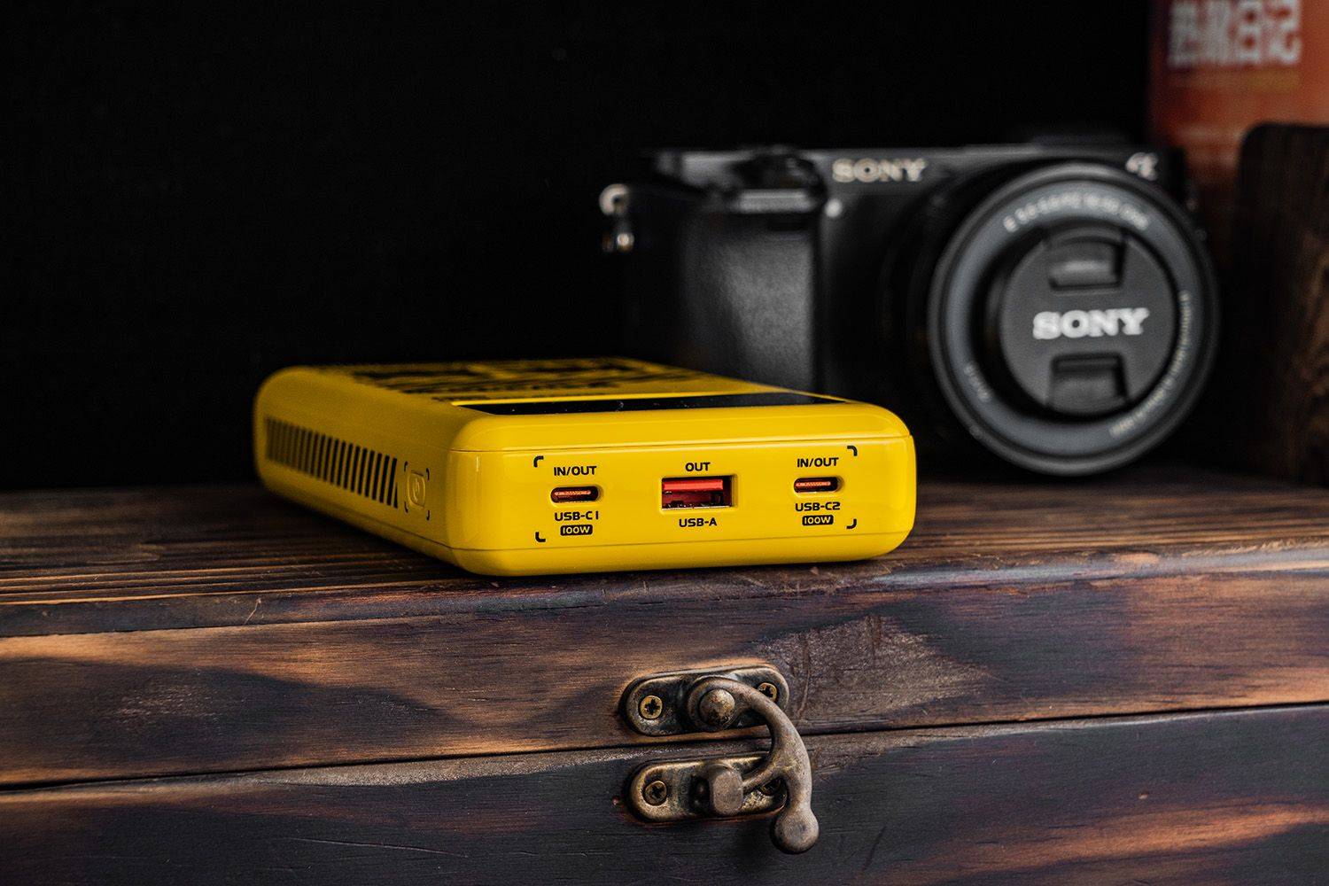 25000mAh、130W、实时功率数显、高颜值可上飞机，移速能量星球充电宝评测