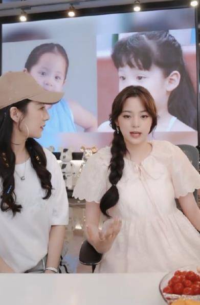 薇娅跟欧阳娜娜先是说到了打耳洞的问题,薇娅表示自己的女儿就曾经问