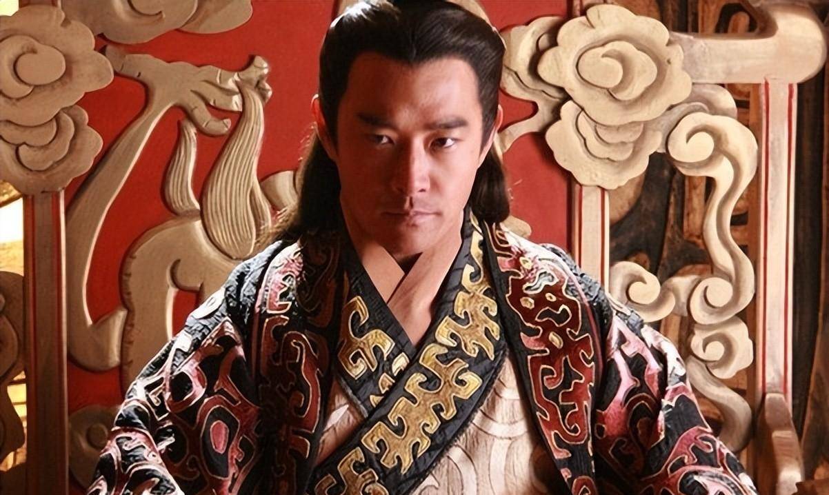 实际上当时周武王对中原的统治只是形式上的,西周名义上是天下共主,但