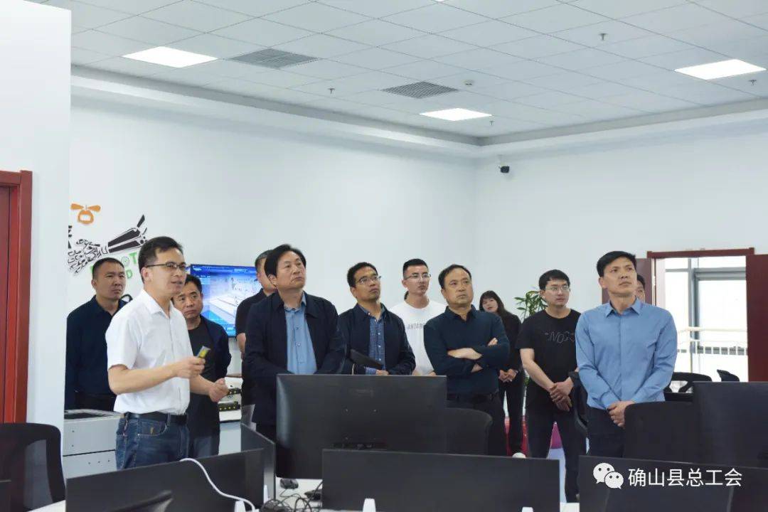 登封市总工会同仁莅临确山县工人文化宫观摩交流_杨飞剑_中心_运营