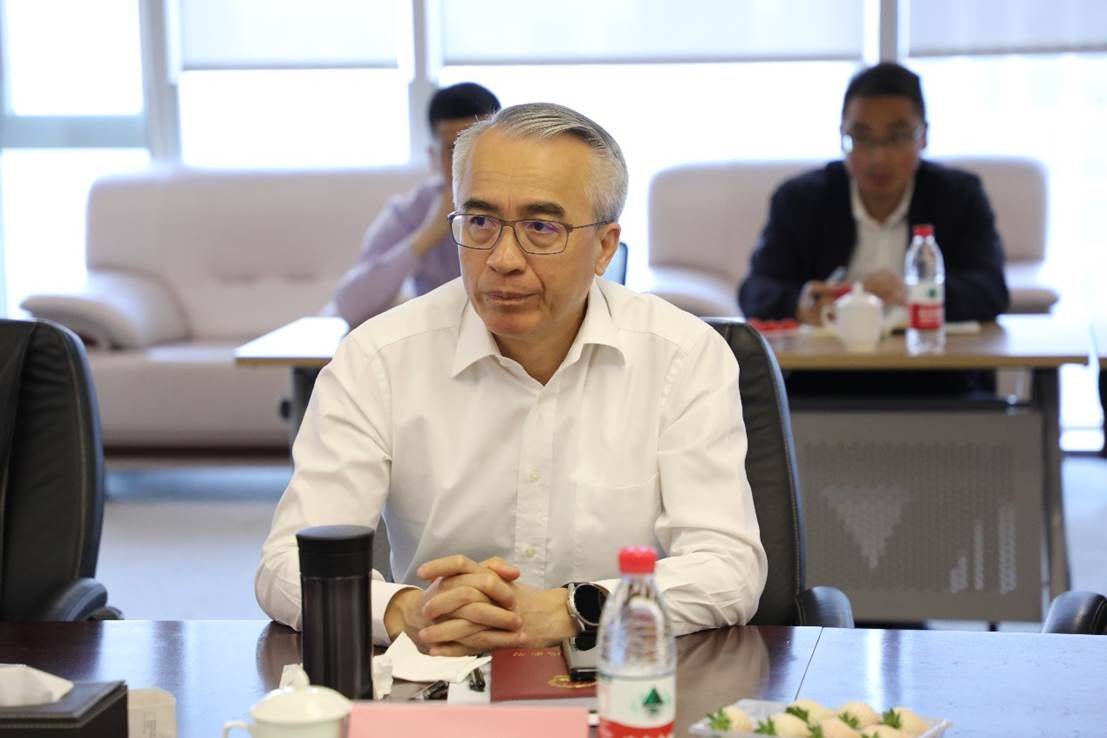 贵州省副省长蔡朝林到访四维生态_植物_种苗_方面