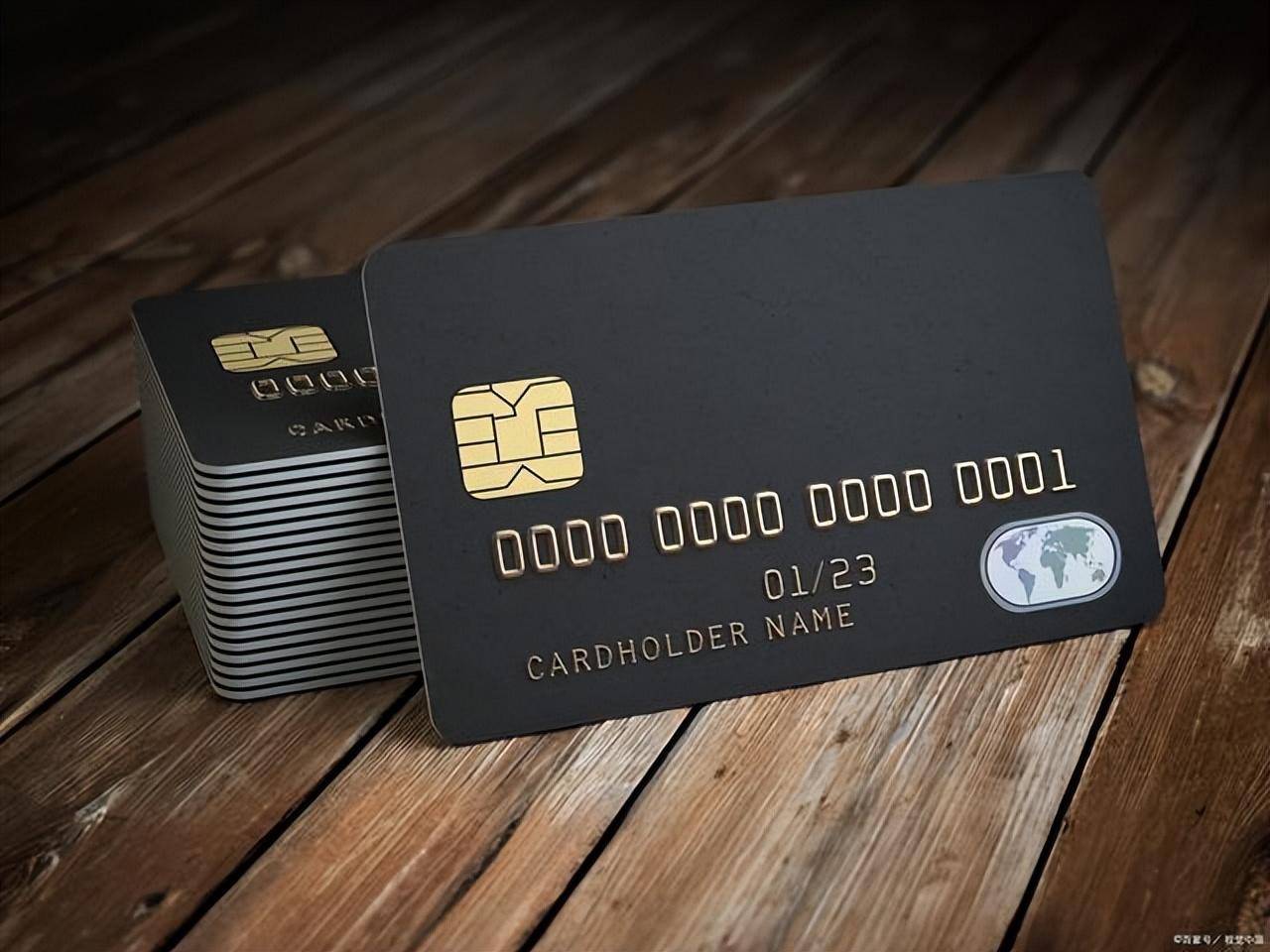 百夫长黑金卡是世界上最早的特殊信用卡,这个卡也被人们称之为黑卡