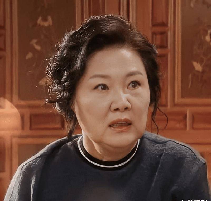 女星四十能干啥,演技好不怕韩流叫妈,鲜于银淑高贵,金海淑百变_宋慧乔