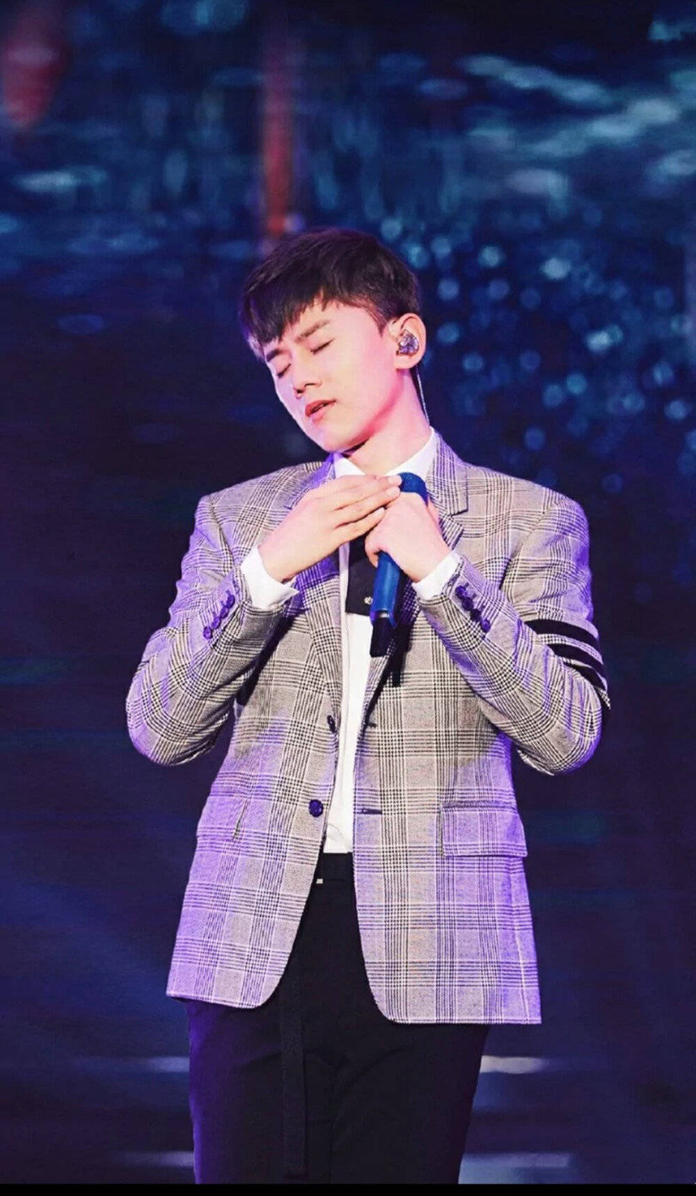 张杰南京演唱会2023什么时候开(附巡演时间安排)_音乐_舞台_盛宴