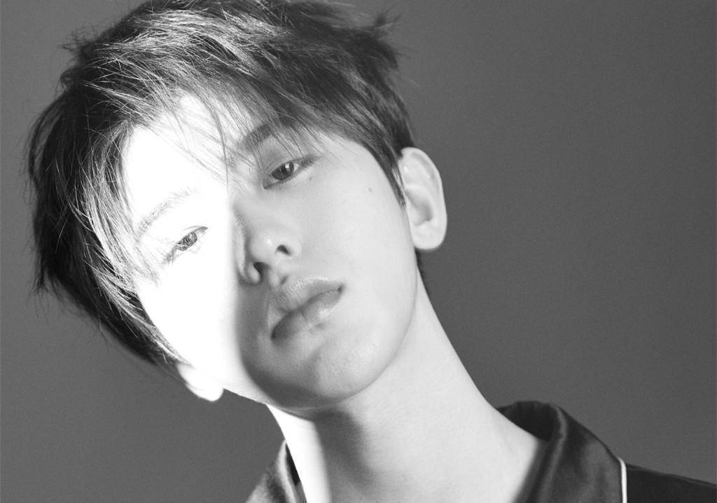 撞脸刘维蔡徐坤复古长发造型一出,网友们还惊奇地发现他似乎撞了刘维.