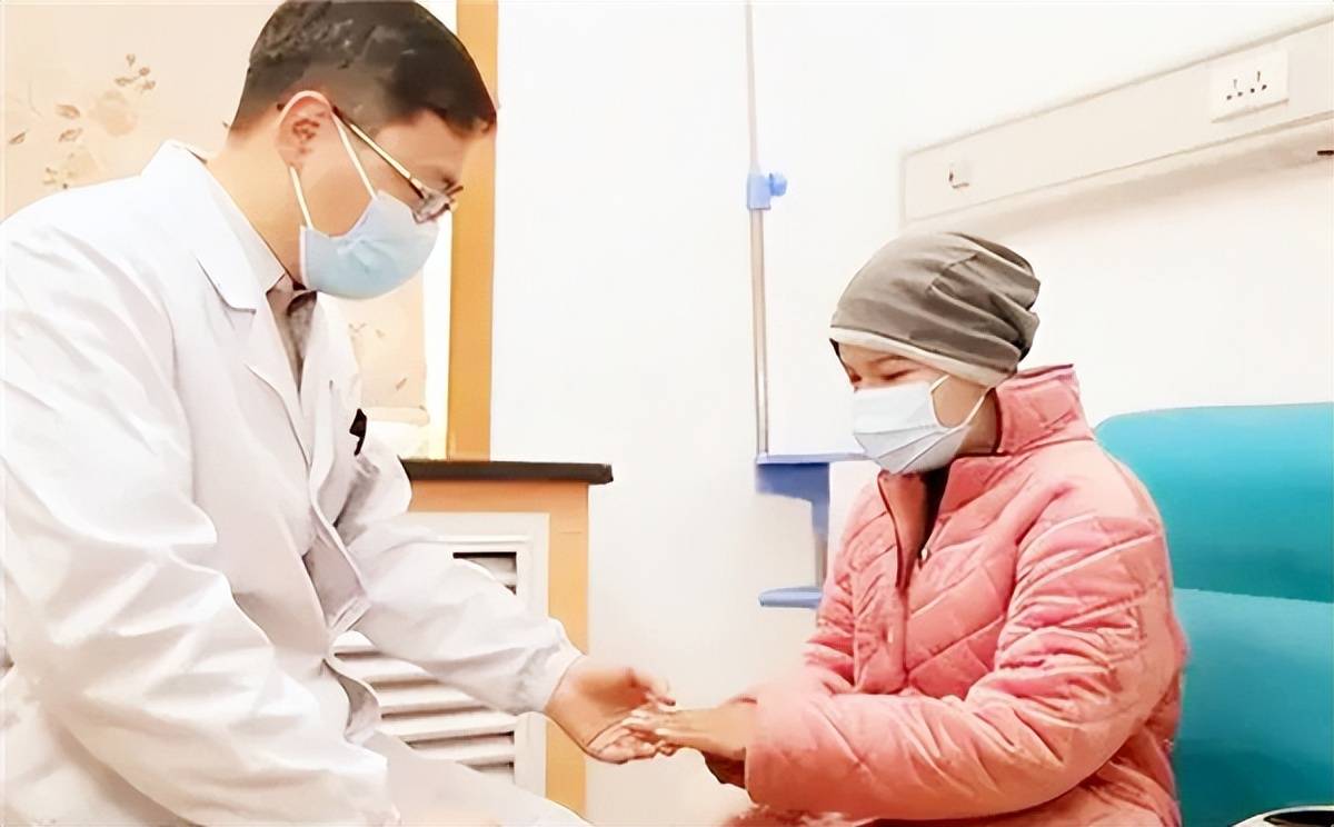 案例:妻子怀孕8月患癌,医生问保大还是保小,丈夫:一个也不要_杨凌_彭