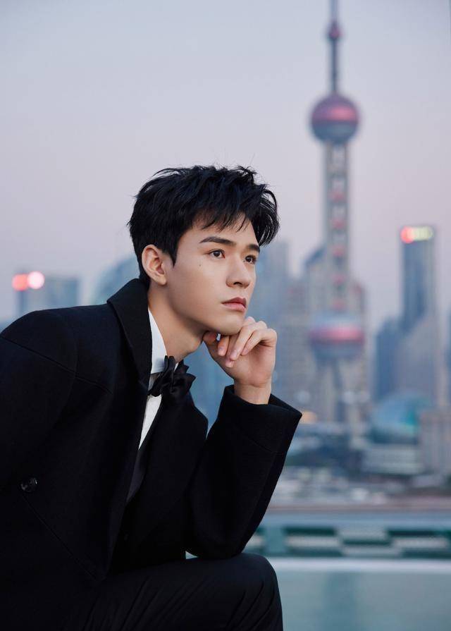 "打工人"龚俊,大概是2021年娱乐圈里的一颗沧海遗珠_温客_陈情_山河