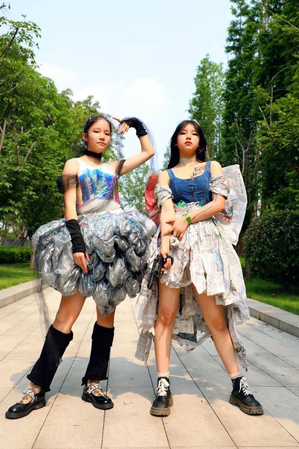 重庆版"陆仙人"现身巴川科技节,环保时装秀惊艳四座_教育_时装周_团队