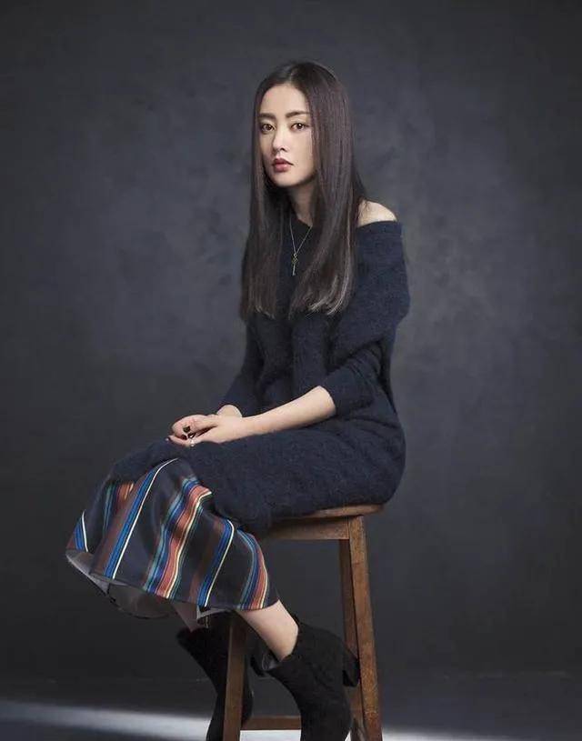 "金鹰女神"迪丽热巴碰上张天爱,也会黯然失色,实在太美了_爱的_时候