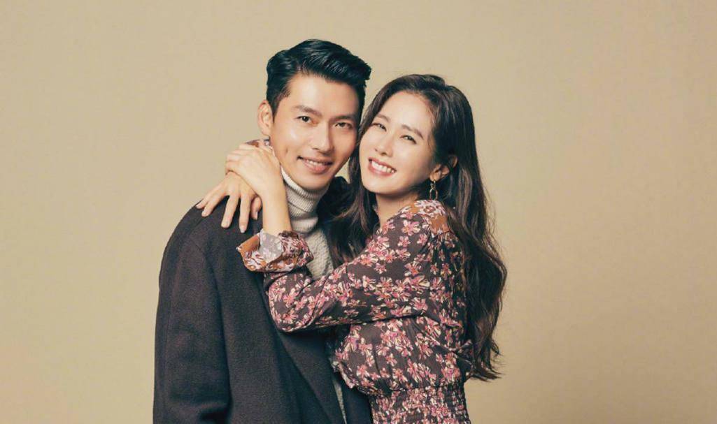 孙艺珍玄彬近况曝光,2人穿情侣装现身,甜蜜逛街引人羡慕_宋慧乔_新剧