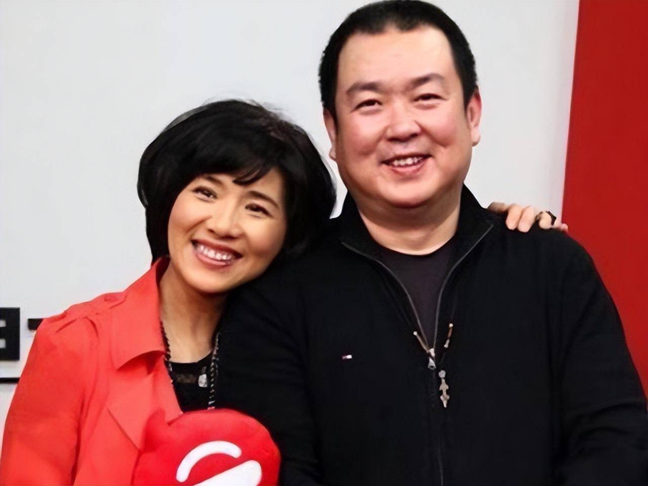 王彤_东方_父母