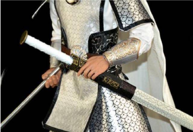 让你眼花缭乱的古代佩剑法_古人_冷兵器_用途