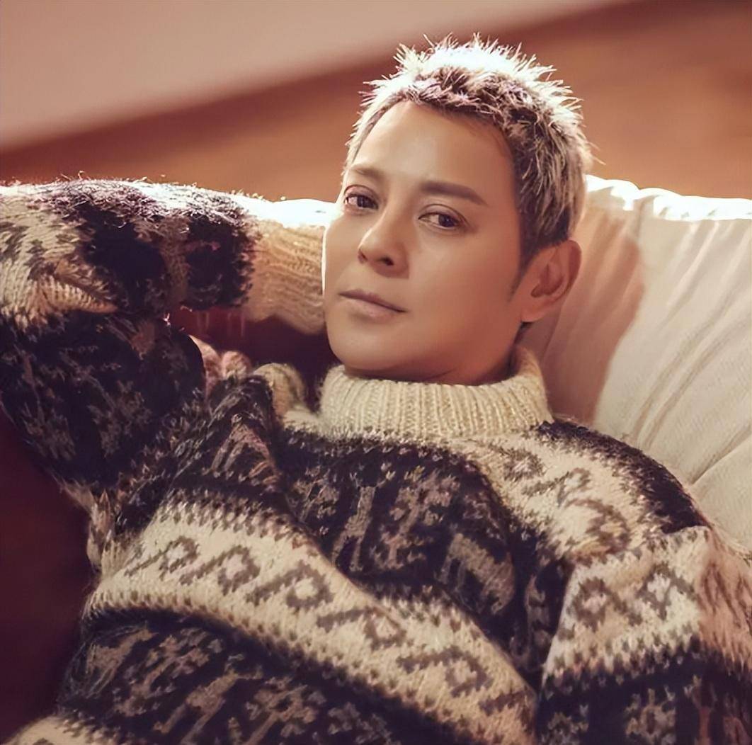 晒近照帅气像生父,被莫少聪悄悄关心_张丹峰_张镐_孩子