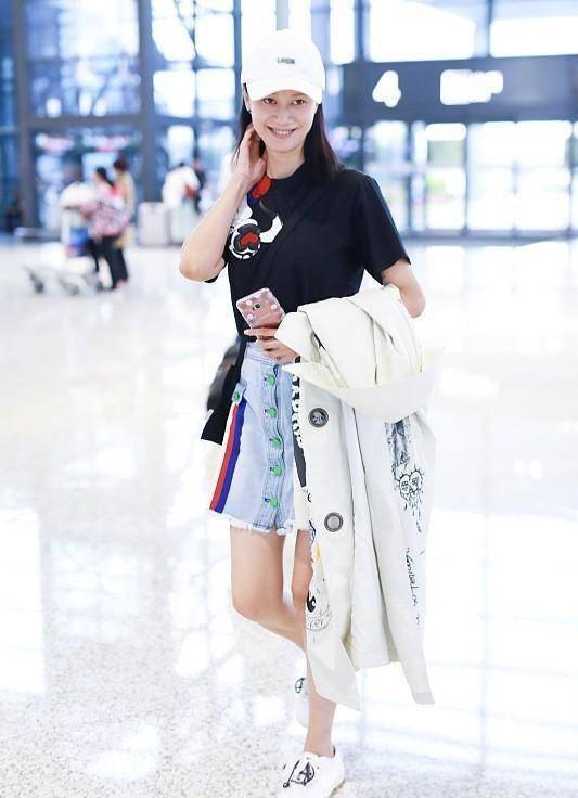 "祝无双"倪虹洁还很甜,身穿短裙加短袖,满满的清爽气息_设计_视觉