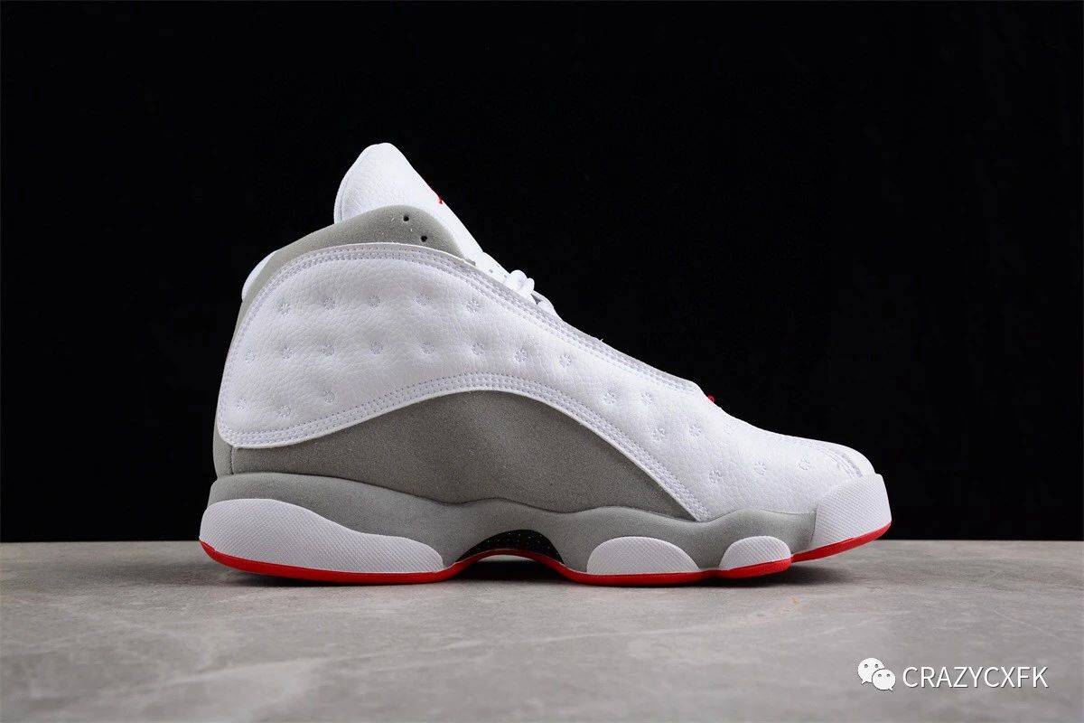 乔丹air jordan 13 retro wolf grey 狼灰复古中帮运动篮球鞋_氛围