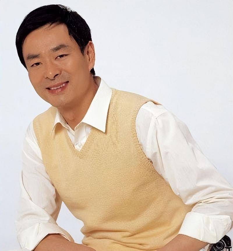 濮存昕"消失"的九年:丧弟又丧父,晚年不再演戏,只想照顾母亲_北京