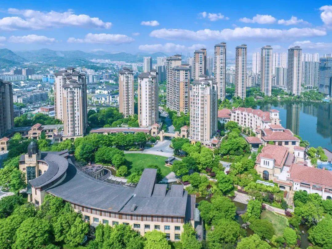 东海闲湖城·栖霞湾丨售楼处电话丨栖霞湾售楼中心24小时售楼处电话