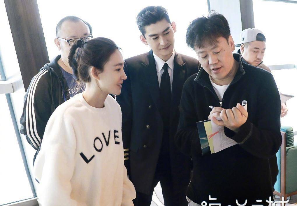 《海洋之城》计日可待,张翰航海官形象出镜,女主更是宅男女神_王丽坤