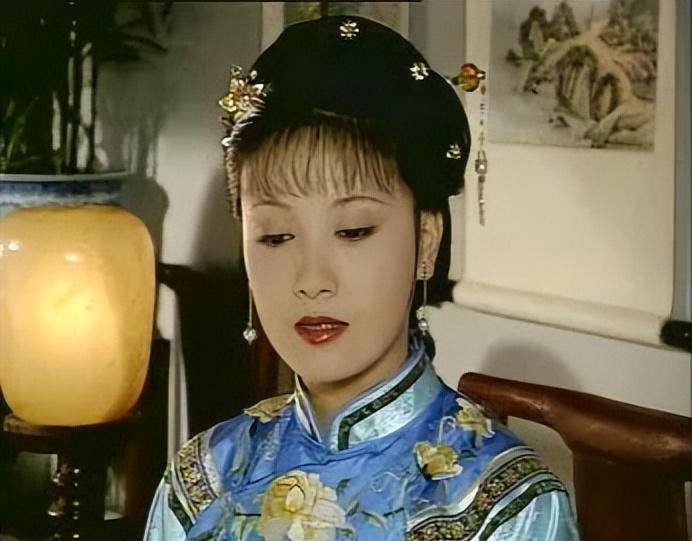 这个角色也很不错,当年邓婕可是凭借宜妃这个角色,获得了首届中国电视