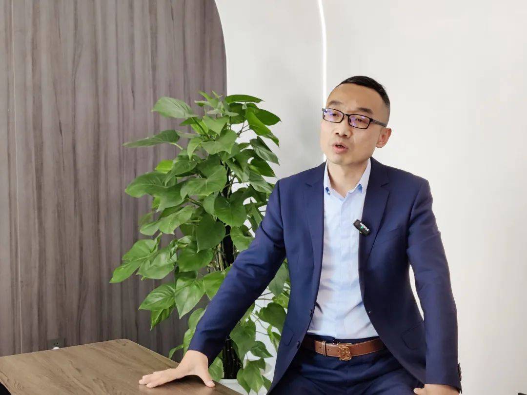 人物访谈 | 袁帅:从法官到律师,成功的前提是长期的沉淀与积累_法律