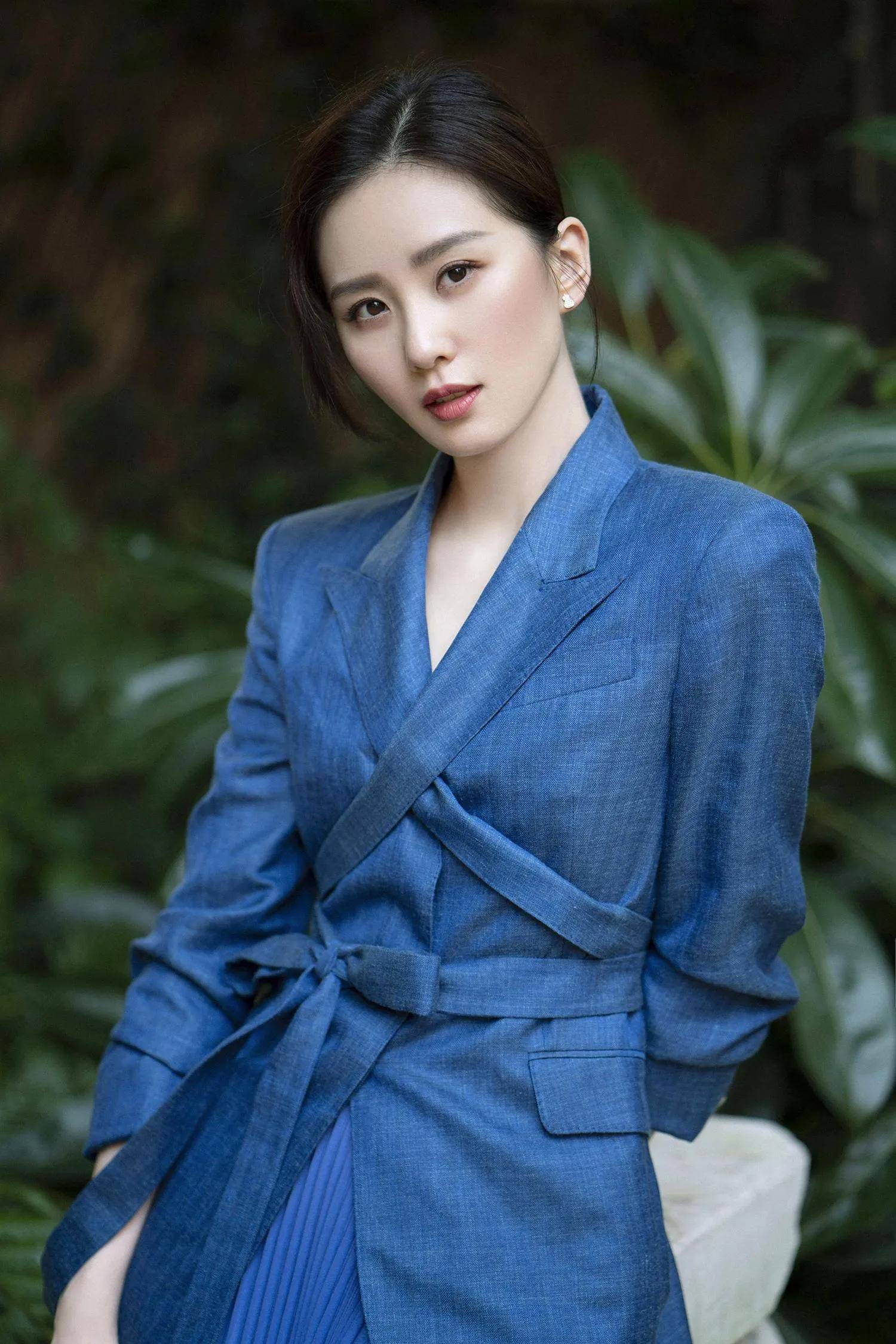 虽然人们对刘诗诗和吴奇隆的年龄差距产生很多的猜测和怀疑,但是,两人