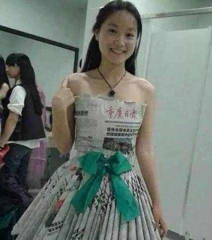 搞笑推荐：美女穿的衣服太大胆了，我想去浇下水！