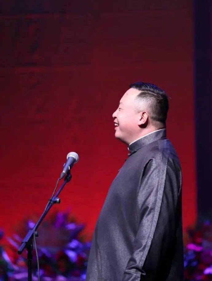 《吐槽大会》亚军阎鹤祥:德云社老上热搜,没人关心相声本身_师父_行业