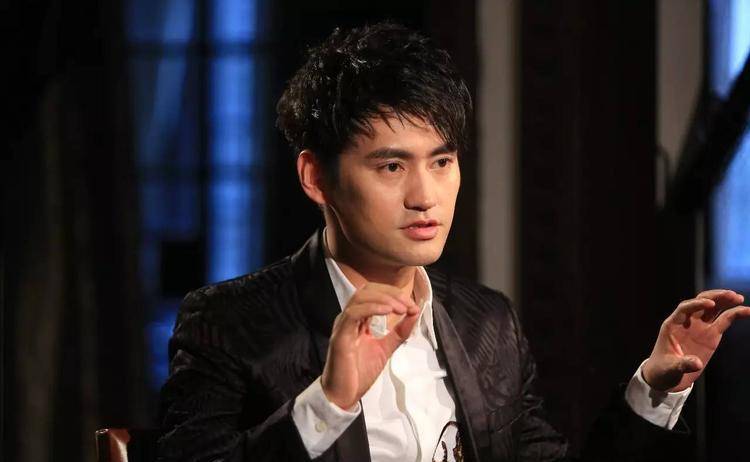 胡歌和袁弘的神仙友情!