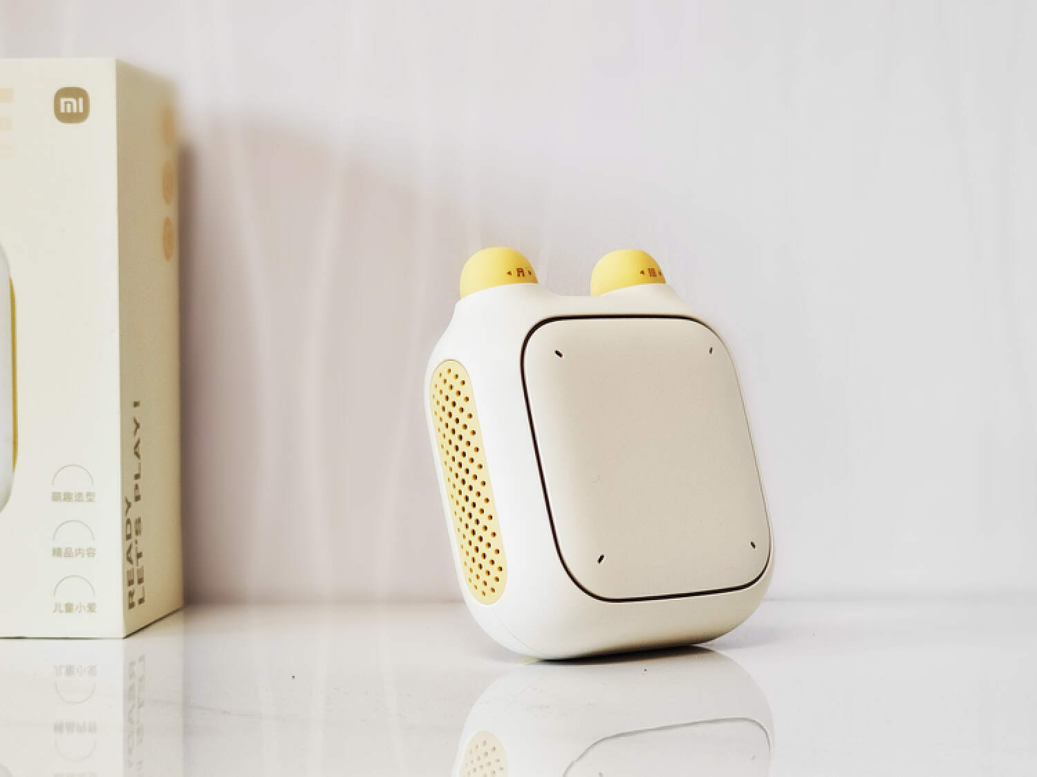 给1岁女儿的生日礼物，小米小爱音箱儿童版开箱，让音乐陪伴成长