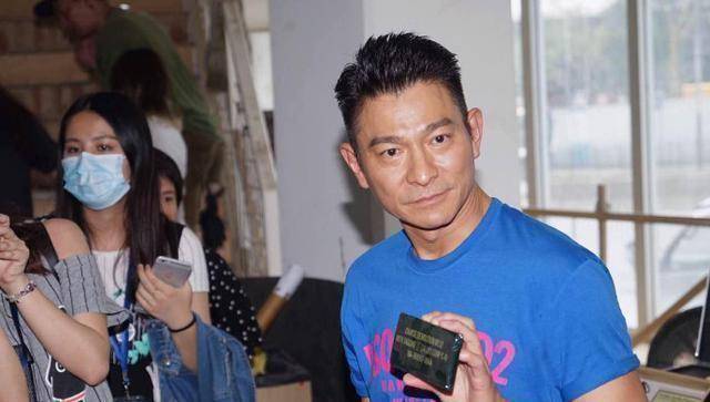 《扫毒2》开拍,古天乐刘德华现身片场,网友:天地对决!