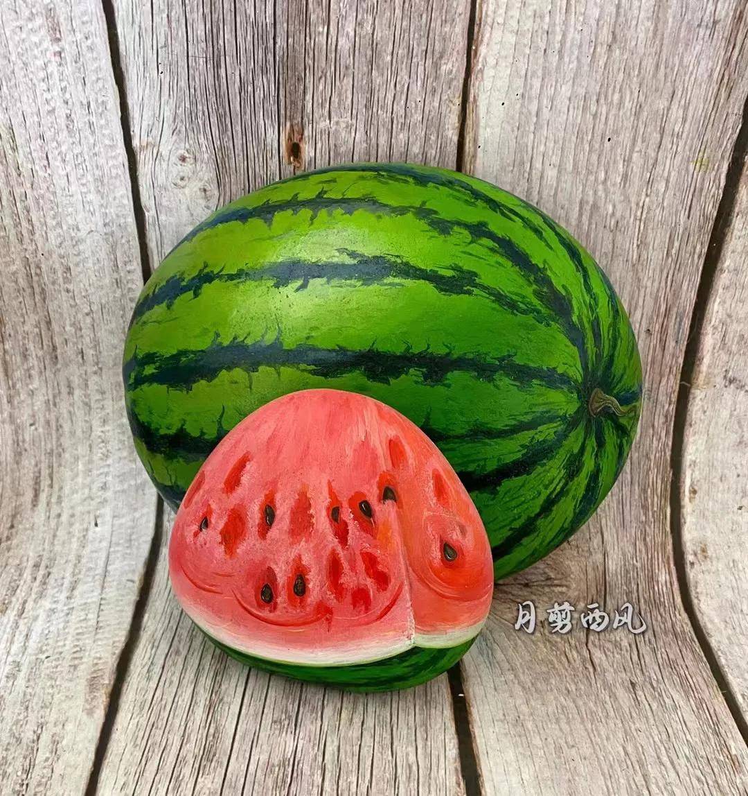 类别:丙烯石头画作者:月剪西风作品:随型西瓜作者:良 友作品:丙烯画