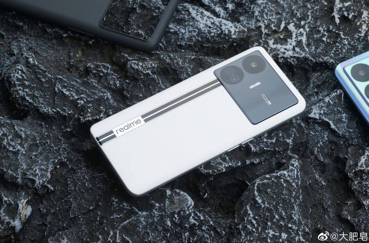 真我开启618年中大促,2款新品 大力度促销,让其他品牌看呆_手机_neo