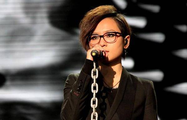 周笔畅自嘲想整成杨幂,结果"事与愿违",整成了刘诗诗_网友_时候_中性