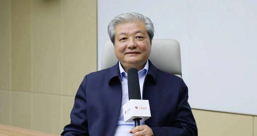 活性物质与功能地方重点实验室主任庾石山面对人民康养专访如是发问