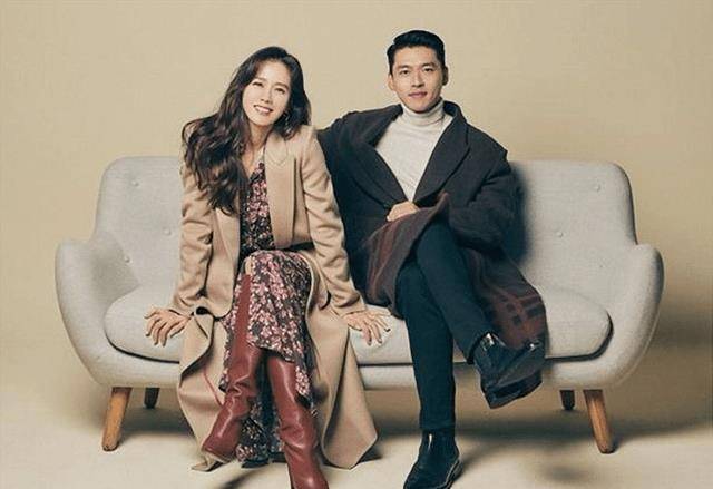 「本周娱乐news」带你了解的孙艺珍玄彬的甜蜜恋爱史_爱情_迫降_来源