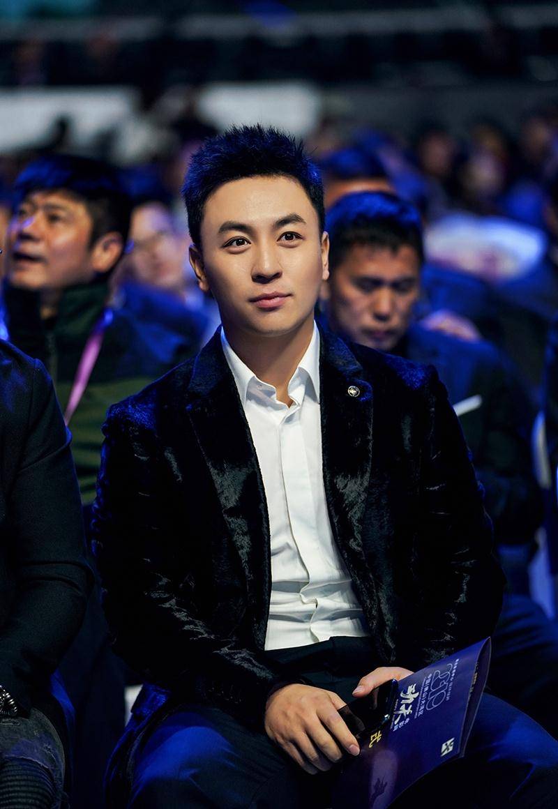 4岁成名,号称成龙接班人,再到无戏可拍,释小龙到底经历了什么?