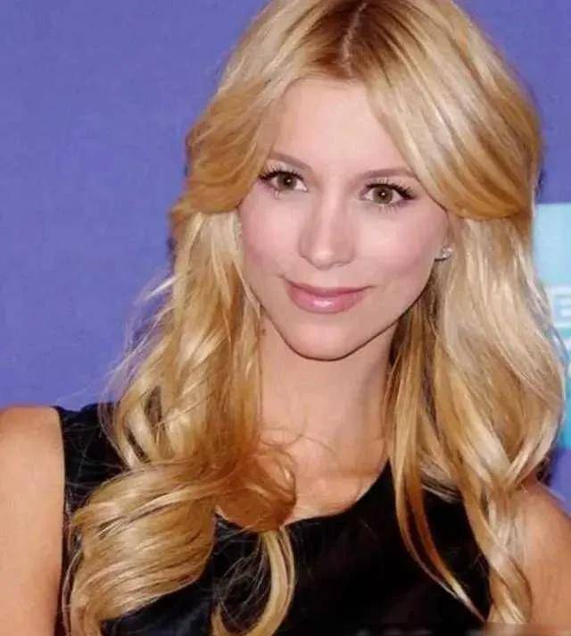 nba球星妻子的诱惑 瓦妮莎垫底, 最后一位实在太有魅力_科比_霍福德