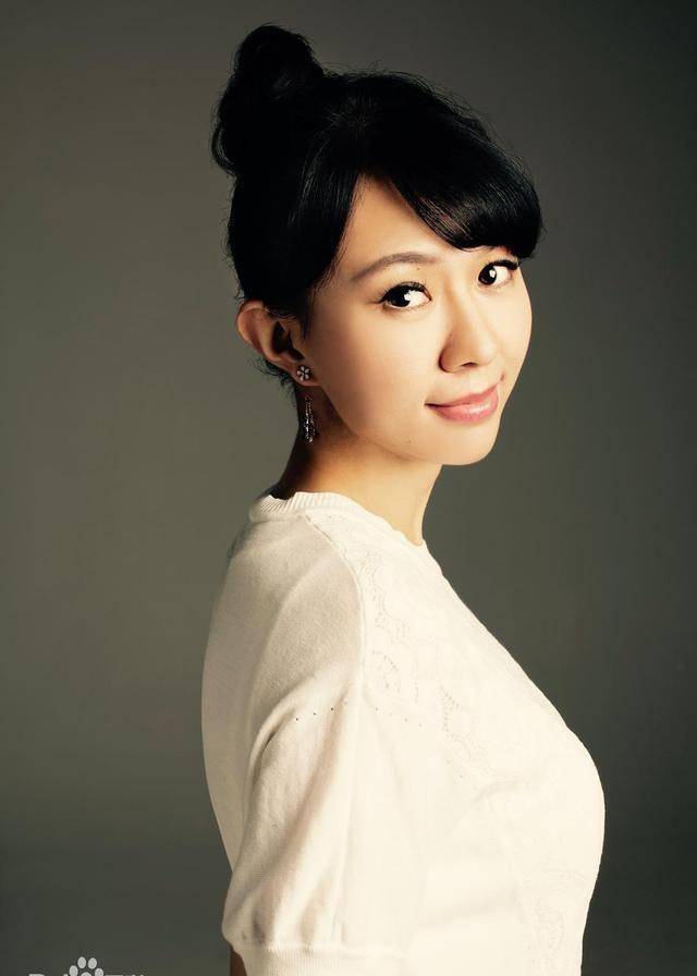 39岁的卓依婷依然还是那么美_变化_声音_身材