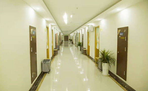 榆林朝阳医院引进法国鹰演人体电阻抗测量仪设置健康体检科等特色科室