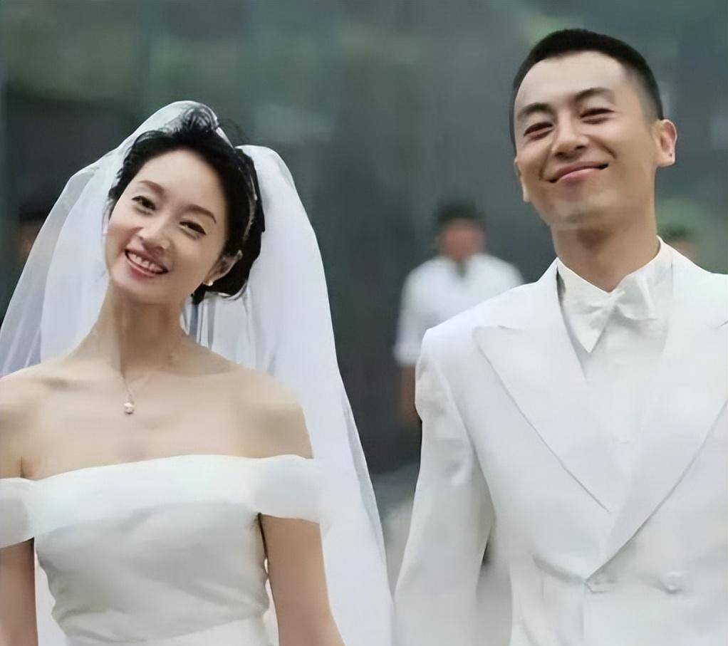 朱亚文沈佳妮高调秀恩爱，发文庆祝结婚十周年，评论区一片祝福声_手机搜狐网