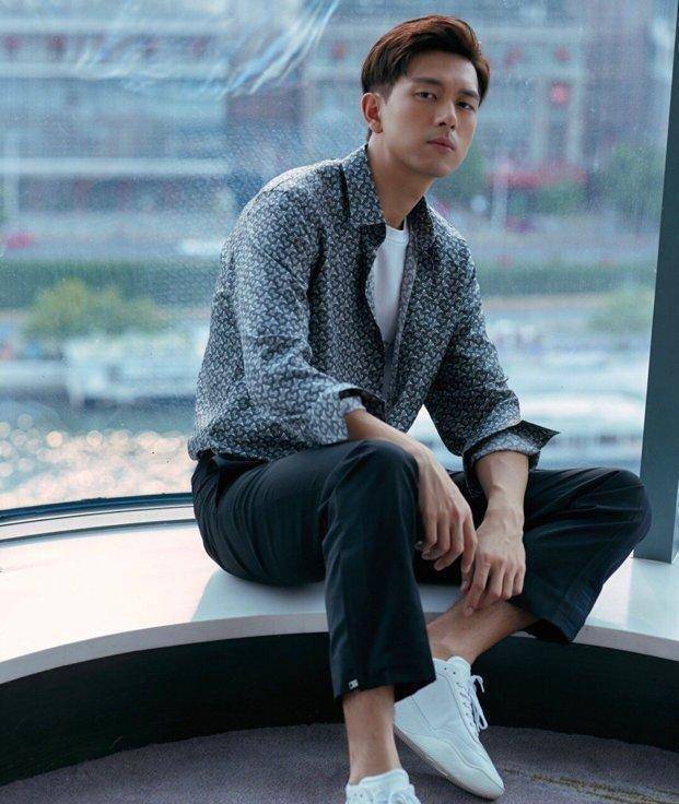28岁的李现为何火成男神?
