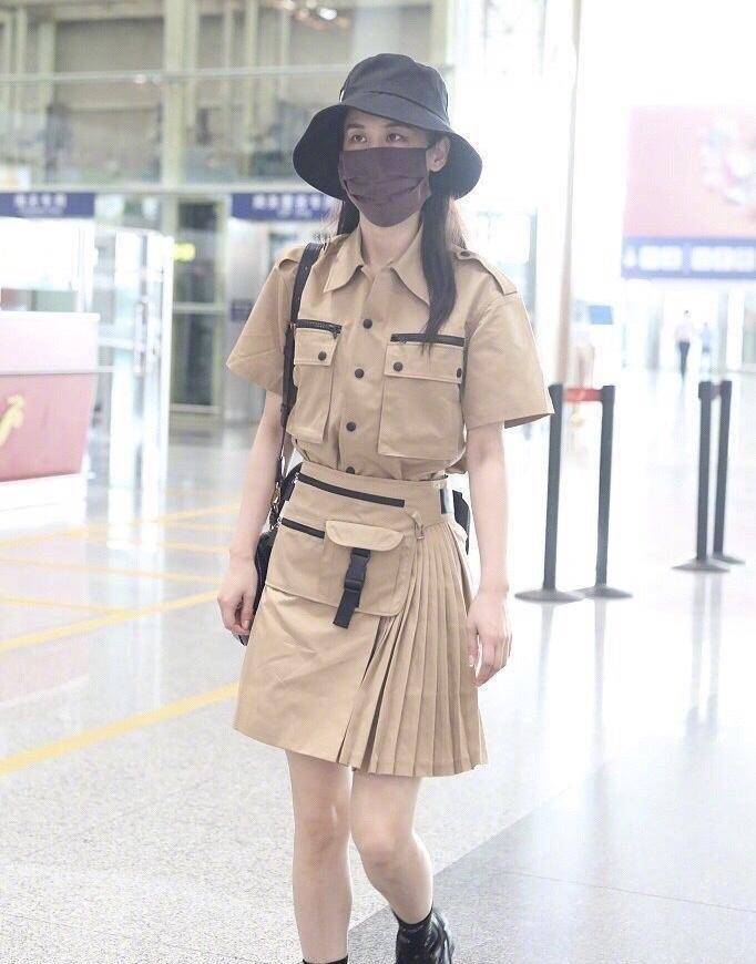 40岁的黄圣依,高贵优雅的白天鹅,网友表示乘风破浪的姑奶奶_时尚_少女