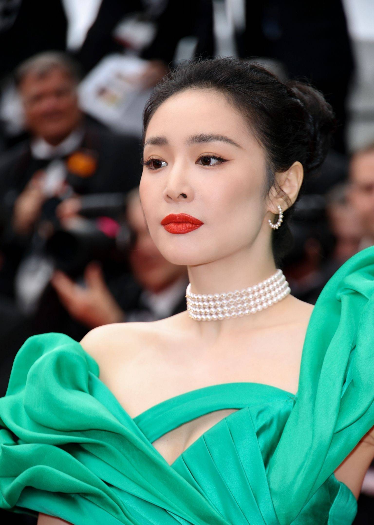 高叶绿色连衣裙礼服时尚写真_身材_气质_一身