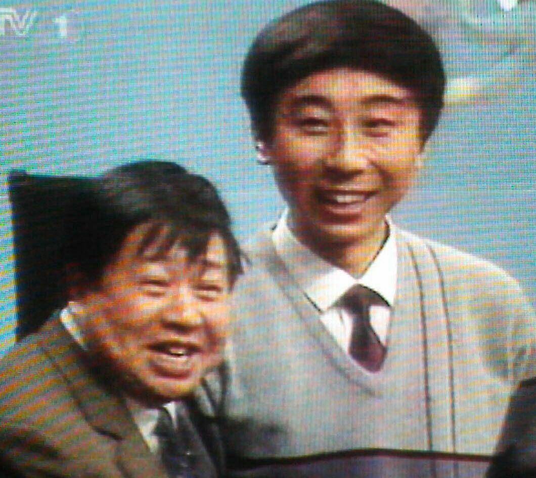 在当年的天津相声节目中脱颖而出,马季终于正式同意收他为徒弟,从此