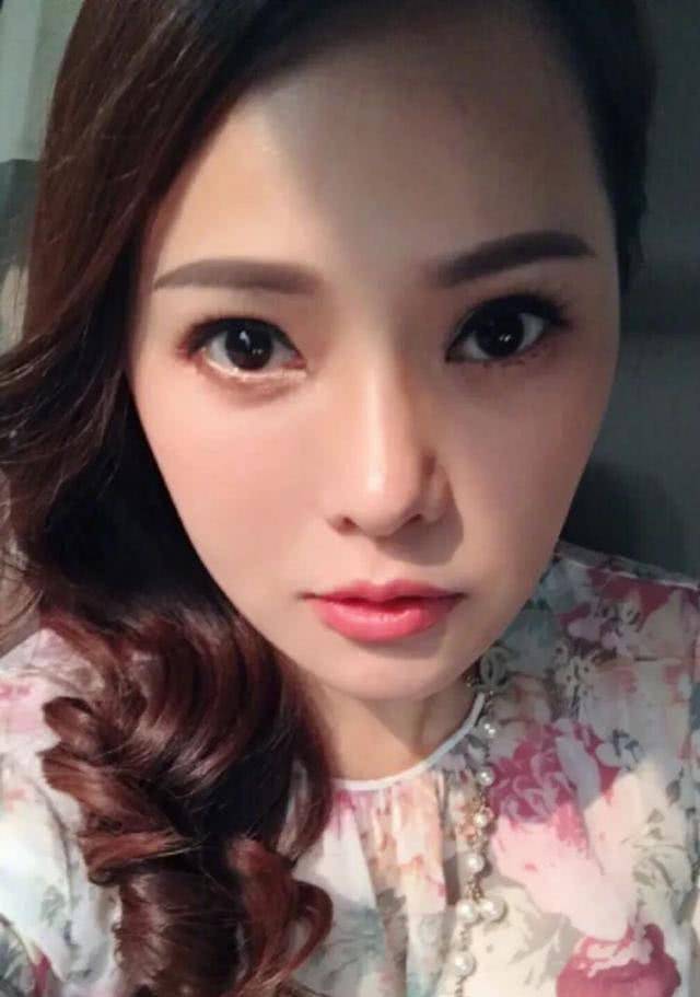 51岁伊能静自称少女被吐槽,年龄超18,还有资格做少女梦吗?