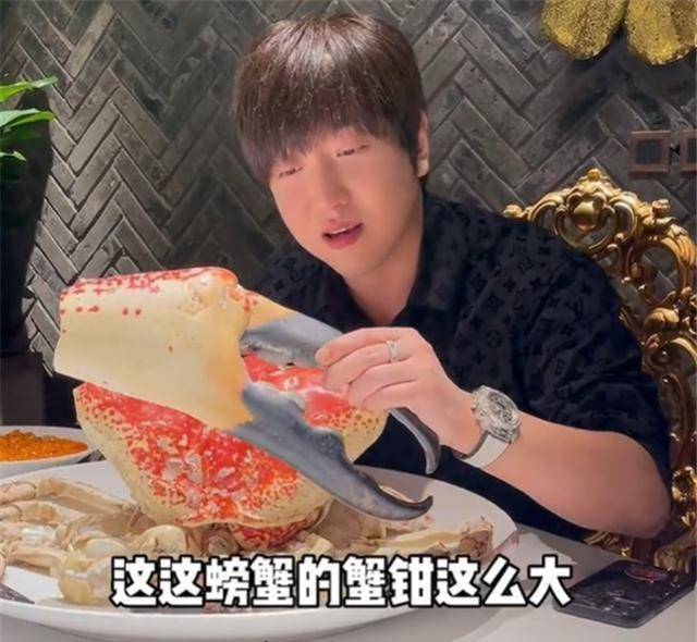 mr白冰为粉丝婚礼备22台超跑,却等来一群大妈?