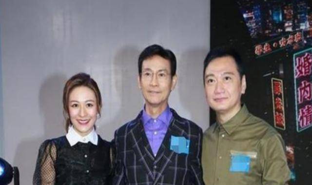 72岁郑少秋现身机场,身穿牛仔净显清瘦,网友:真是让人心疼_观众们
