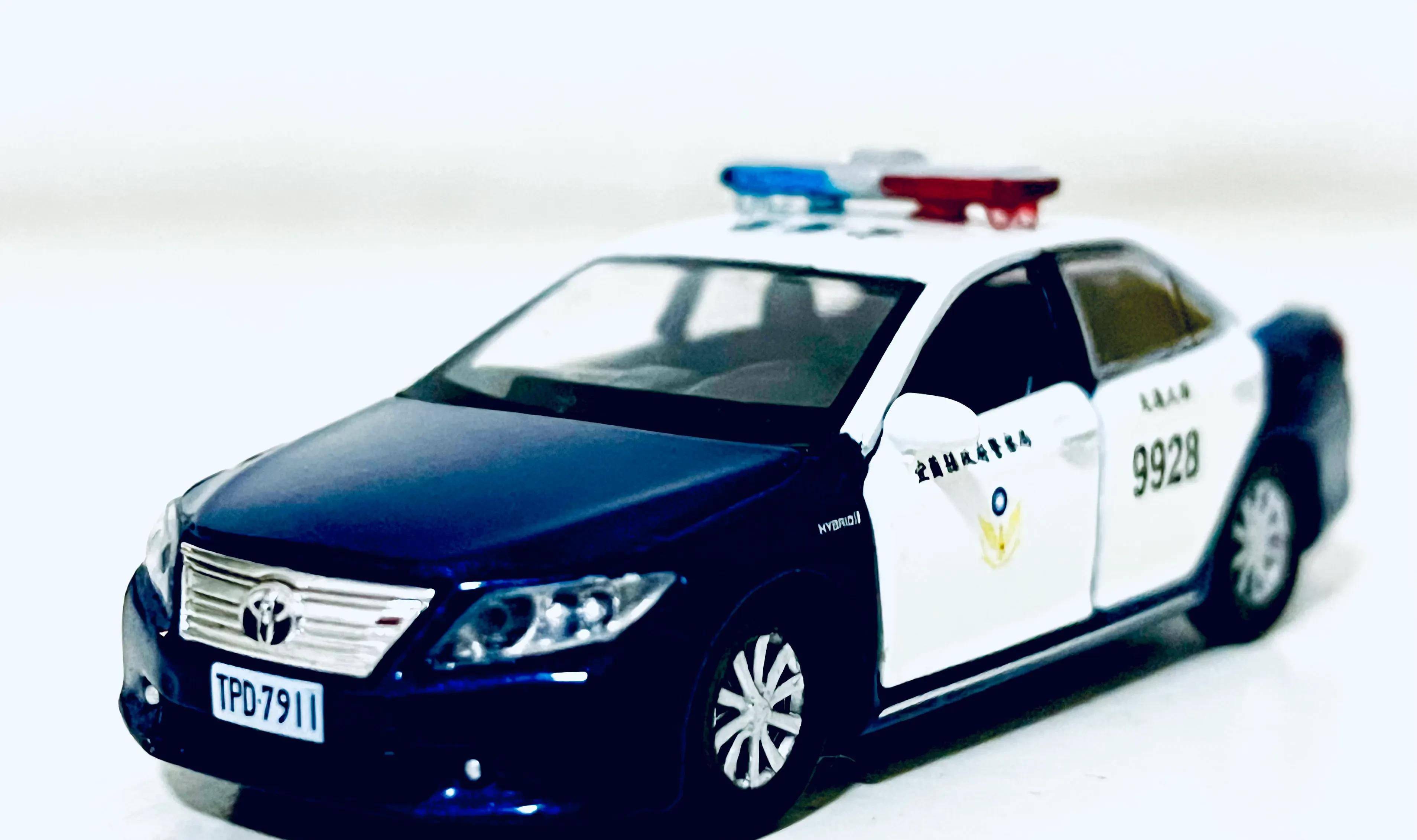 宝岛警队系列|tlny微影 台系列tw07 丰田凯美瑞宜兰县警察局警车_搜狐