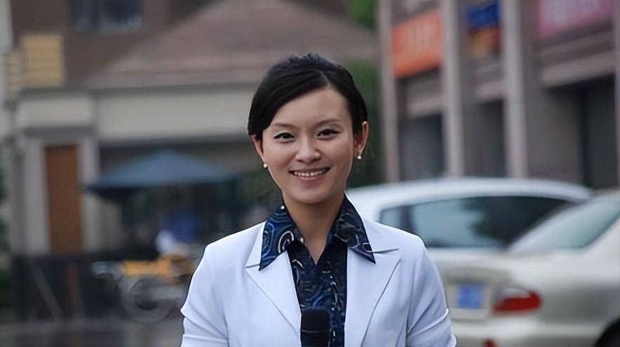 安徽卫视常怡秋:主持帮女郎,40岁大婚获幸福,老公撞脸刘强东_婚礼