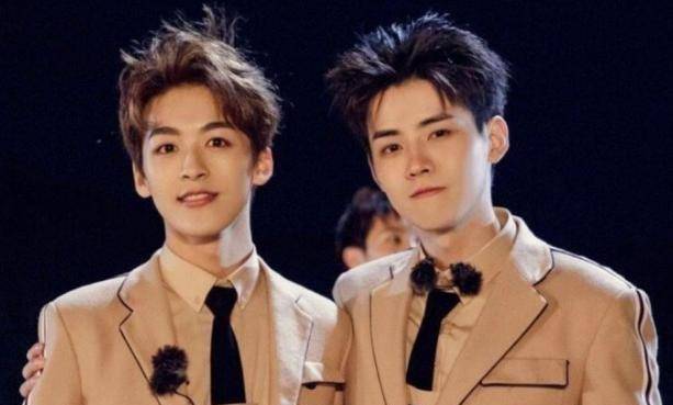 何洛洛_赵磊_气质